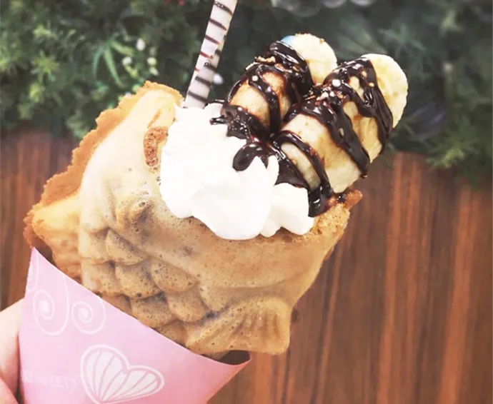 たい焼きパフェ（チョコバナナ）