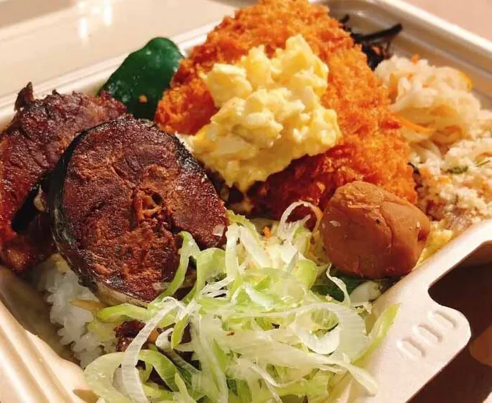 鯖の黒煮あじフライ弁当