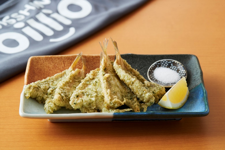 フワフワ食感の「青のり香るキスの天ぷら」