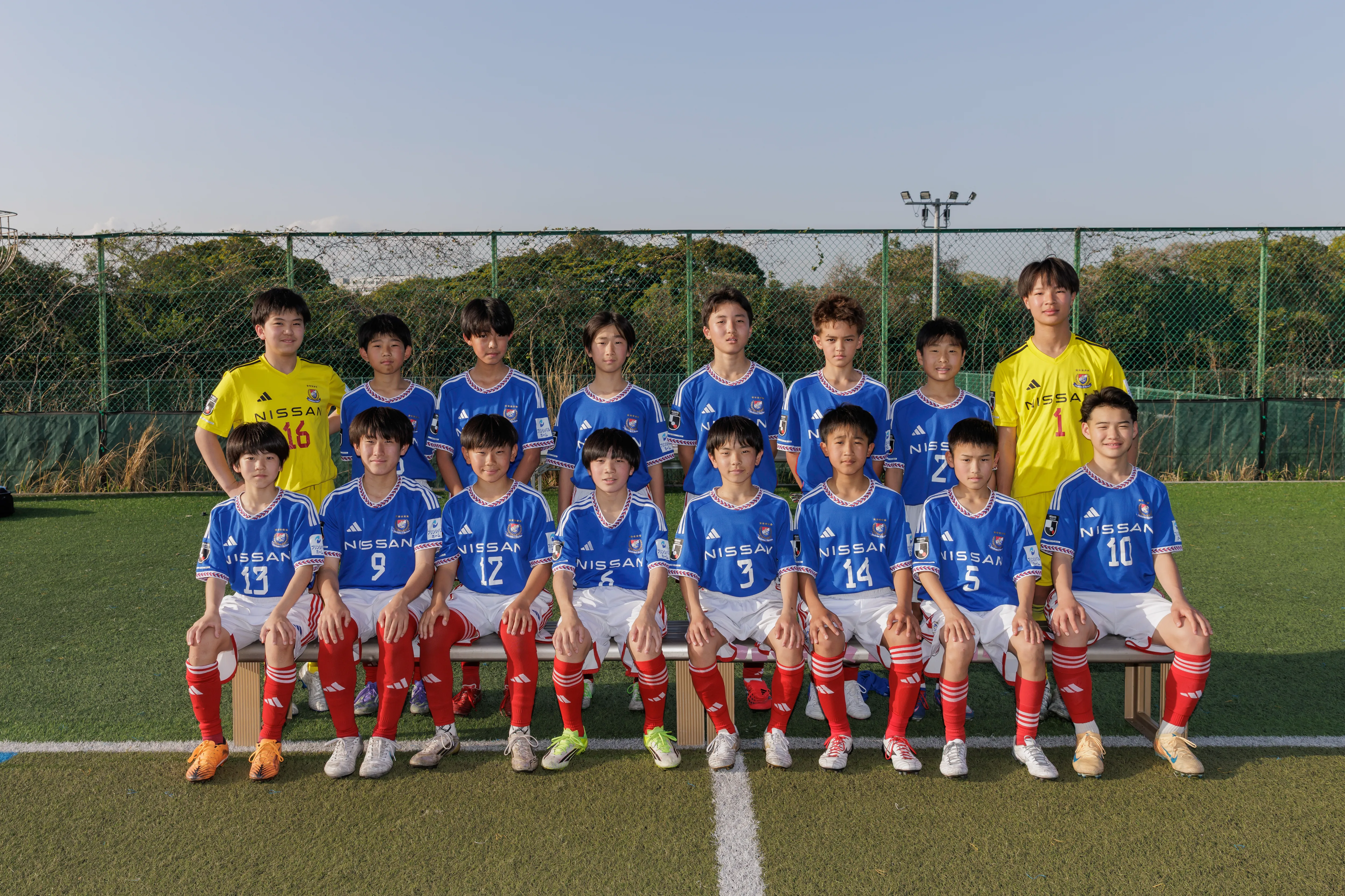 U-13 の画像