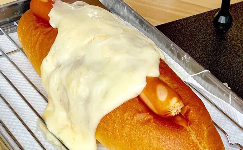 ラクレットチーズドッグ