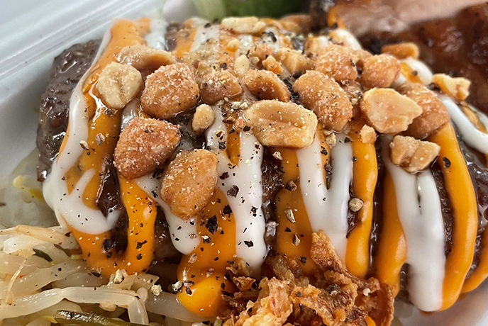 気まぐれハンバーグチキン付き