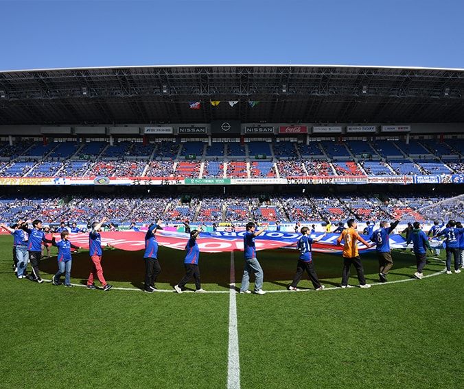 センターサークルバナーベアラー